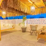 Compass Luxury 法里拉基