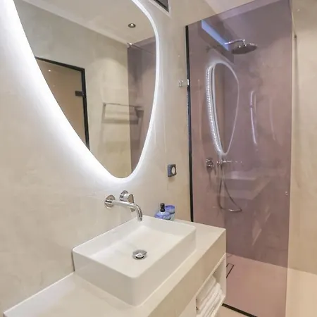 Compass Luxury Βίλα Φαληράκι