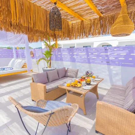 Compass Luxury *