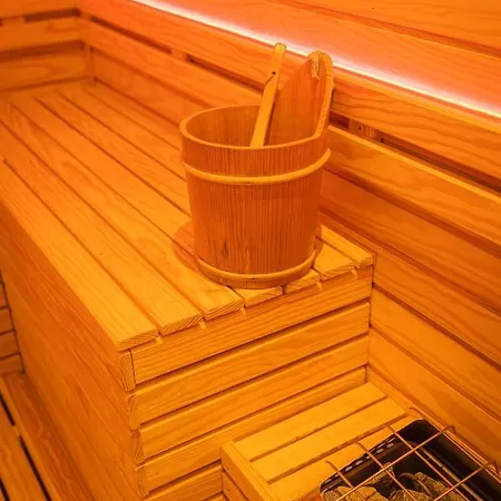 Compass Luxury Villa *