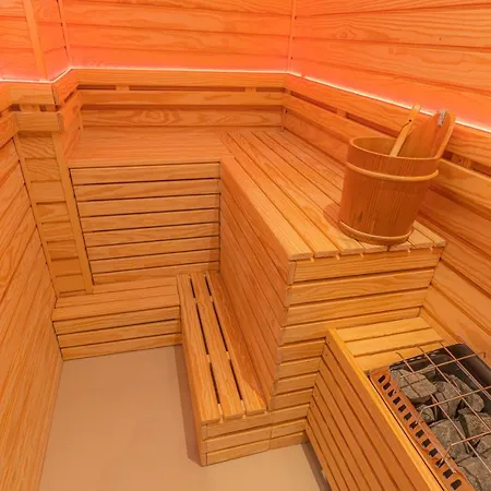 Compass Luxury فاليراكي